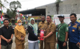 Sosialisasi Deteksi Dini Bahaya Kebakaran Bersama Petugas Damkar didampingi Pak Lurah dan Mahasiswa/i KKN Widya Gama di kelurahan Pelabuhan.